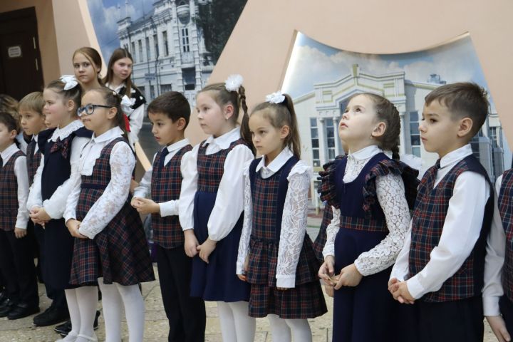 Чистопольских школьников посвятили в «Орлята России» (фоторепортаж)