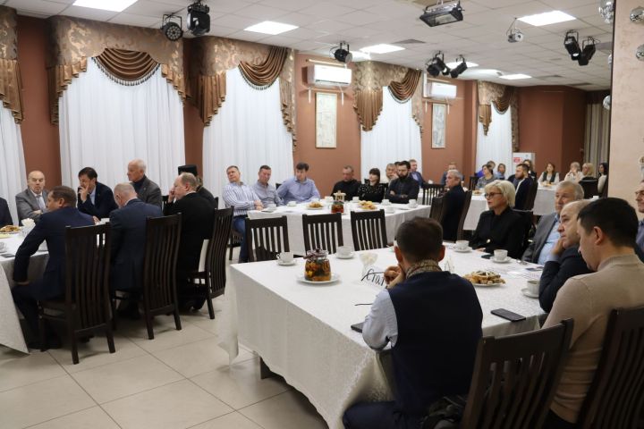 На встрече главы Чистопольского района с бизнес-сообществом обсудили актуальные вопросы