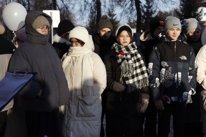 На здании школы № 1 открыли мемориальные доски в память о погибших на СВО выпускниках