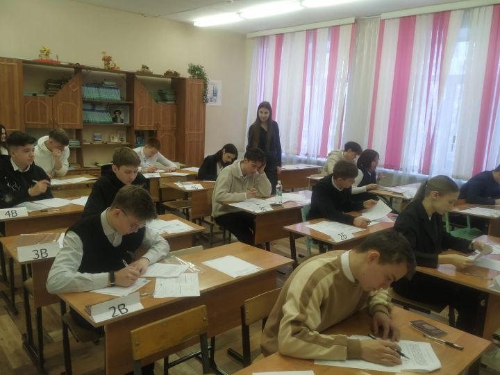 В 5 школе прошла региональная акции «Всё решают только знания: разберем со специалистом!»