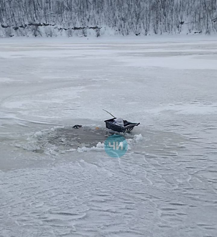 Водолазы достали из воды тело утонувшего в Чистопольском районе рыбака