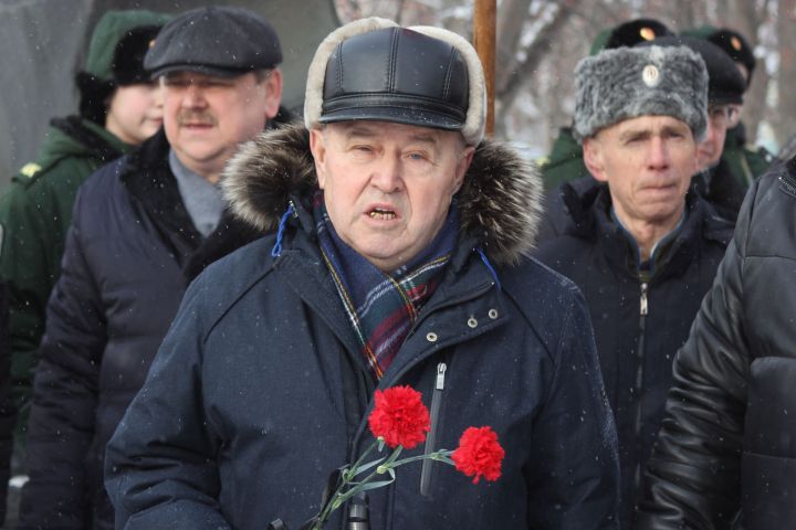 В Чистополе состоялся митинг, посвященный 34-й годовщине вывода советских войск из Афганистана