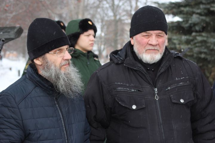 В Чистополе состоялся митинг, посвященный 34-й годовщине вывода советских войск из Афганистана