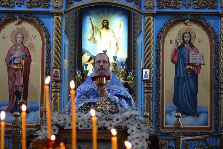 В праздник Сретения Господня в чистопольском храме состоялось праздничное богослужение