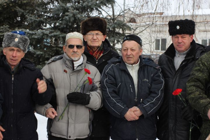 В Чистополе состоялся митинг, посвященный 34-й годовщине вывода советских войск из Афганистана