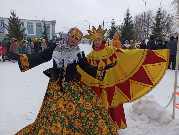 Как в Чистополе праздновали Масленицу (фоторепортаж)