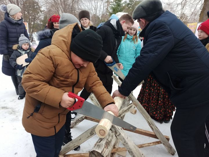 Как в Чистополе праздновали Масленицу (фоторепортаж)