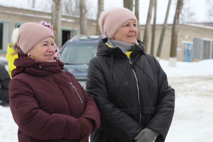 В поселке Юлдуз Чистопольского района состоялись праздничные гуляния «Масленица озорная, разудалая»