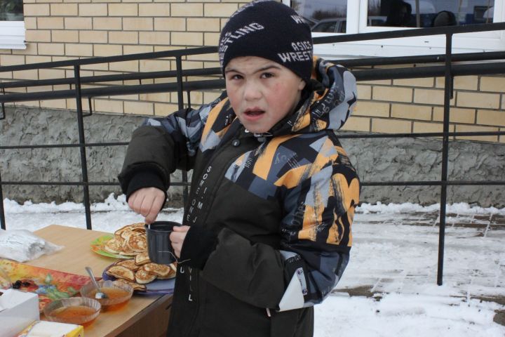 В поселке Юлдуз Чистопольского района состоялись праздничные гуляния «Масленица озорная, разудалая»