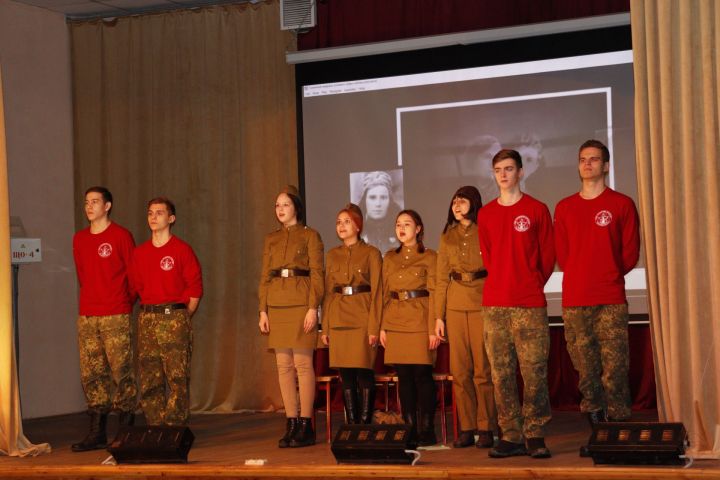 Поисковики из Казани рассказали чистопольским школьникам о «ночных ведьмах»