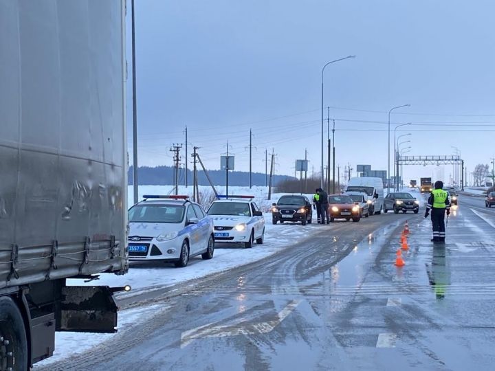 Во время рейда в Чистопольском районе выявлено 10 нарушений правил дорожного движения