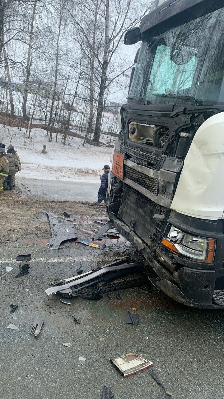 Один человек погиб и трое пострадали на трассе в РТ