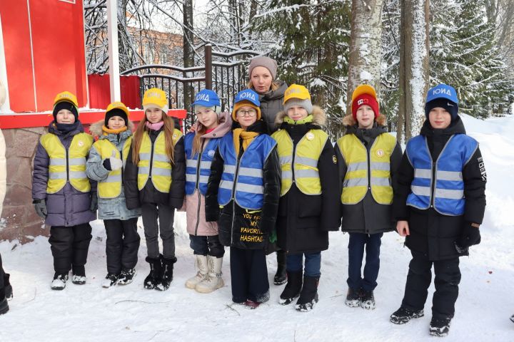 В день рождения отрядов ЮИД в Чистополе устроили праздник на свежем воздухе (фоторепортаж)