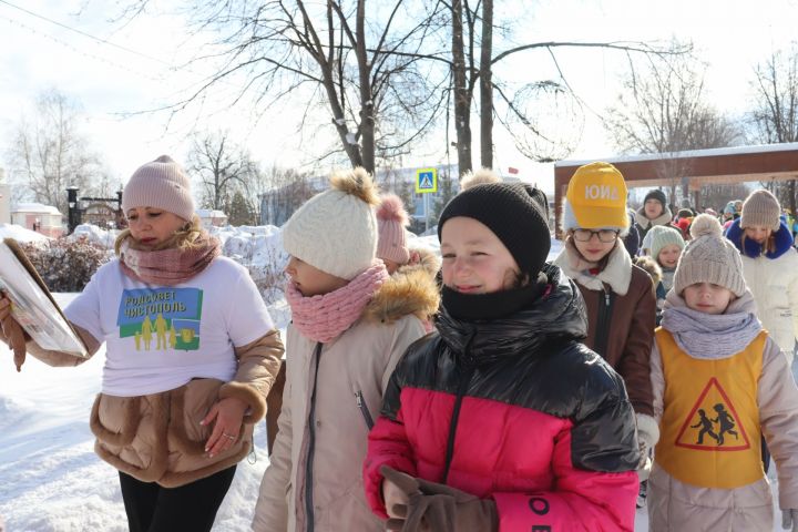 В день рождения отрядов ЮИД в Чистополе устроили праздник на свежем воздухе (фоторепортаж)