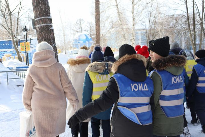 В день рождения отрядов ЮИД в Чистополе устроили праздник на свежем воздухе (фоторепортаж)