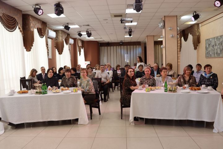 В Чистополе чествовали педагогические династии (фоторепортаж)