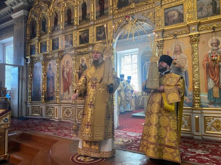 В чистопольском соборе прошла праздничная Литургия