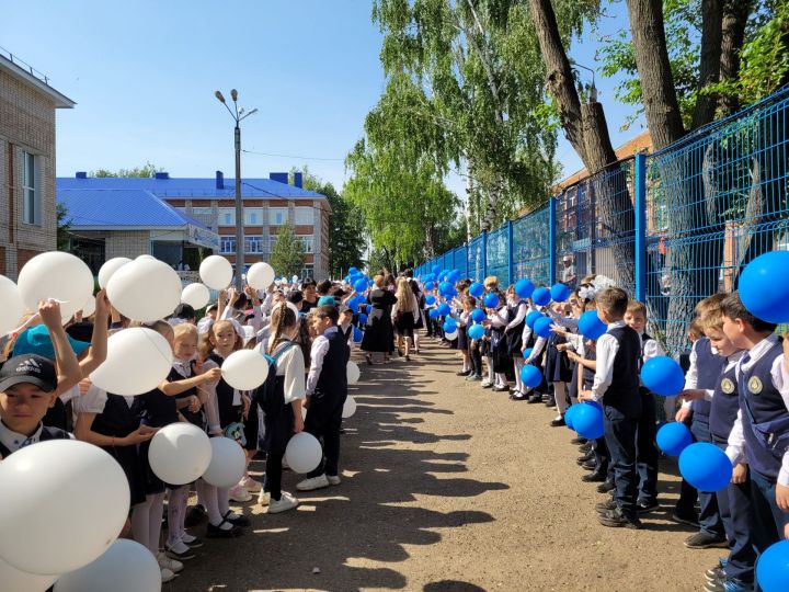 В 5-й школе прошел последний звонок