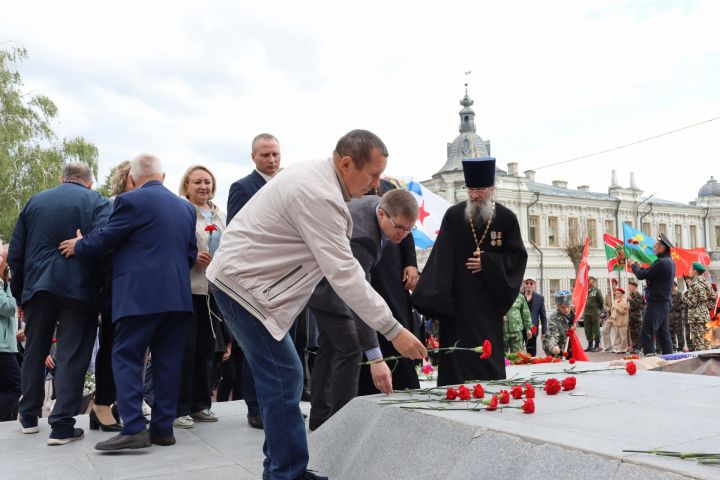 В День памяти и скорби в Чистополе состоялся митинг (фоторепортаж)