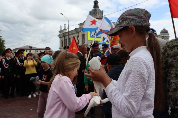 В День памяти и скорби в Чистополе состоялся митинг (фоторепортаж)