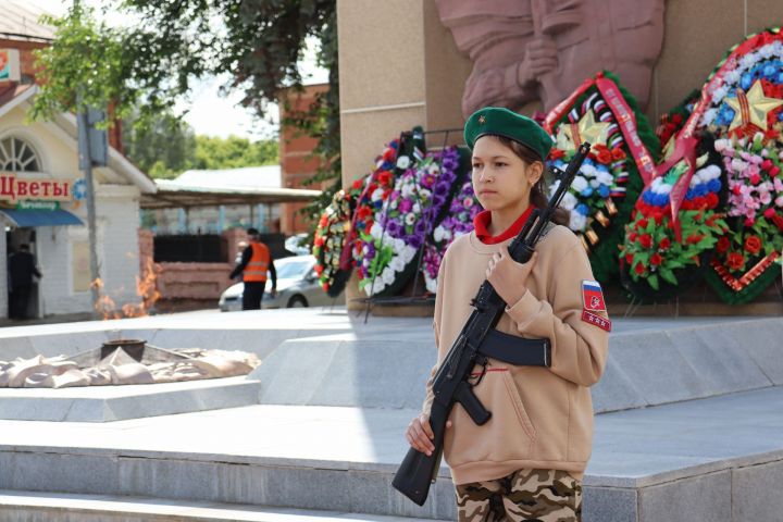 В День памяти и скорби в Чистополе состоялся митинг (фоторепортаж)