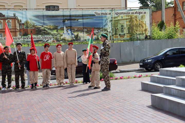 В День памяти и скорби в Чистополе состоялся митинг (фоторепортаж)