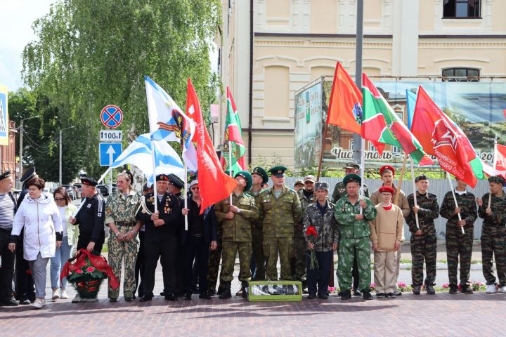 В День памяти и скорби в Чистополе состоялся митинг (фоторепортаж)