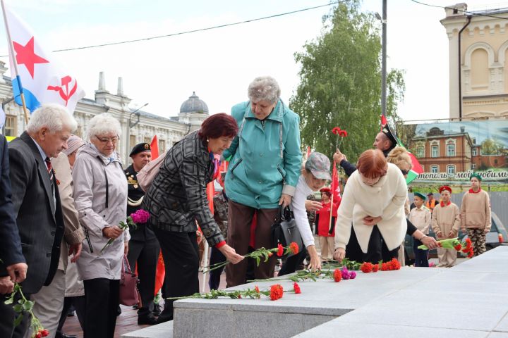 В День памяти и скорби в Чистополе состоялся митинг (фоторепортаж)