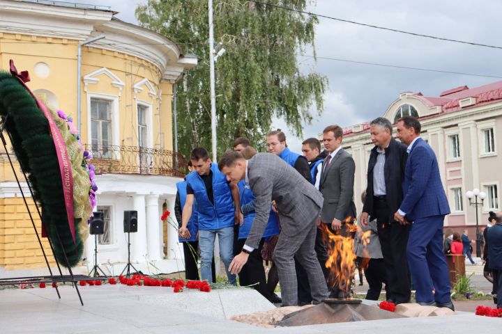 В День памяти и скорби в Чистополе состоялся митинг (фоторепортаж)