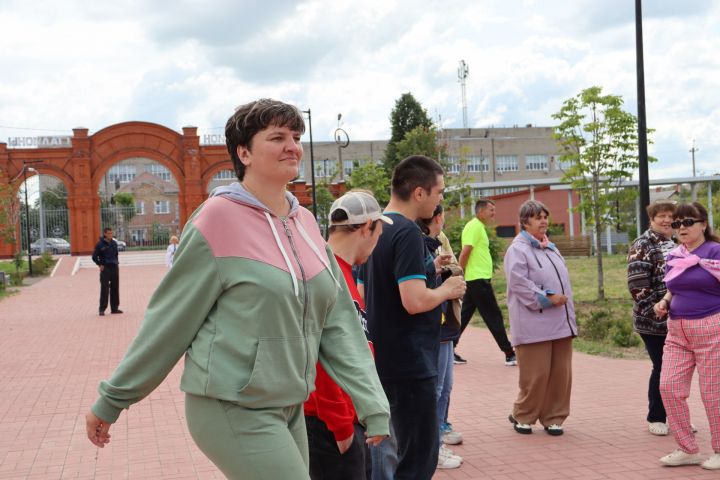 В Чистополе провели Сабантуй для людей с ограниченными возможностями здоровья (Фоторепортаж)