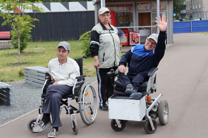 В Чистополе провели Сабантуй для людей с ограниченными возможностями здоровья (Фоторепортаж)