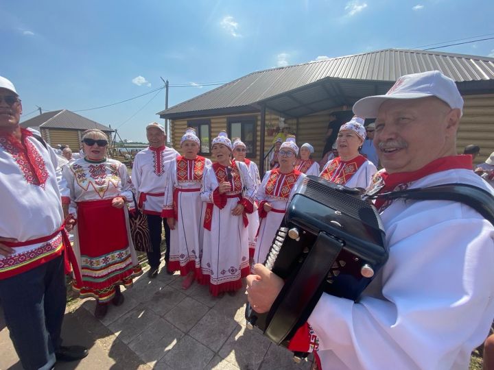 Ансамбль из Чистопольского района выступил на республиканском празднике «Уяв»