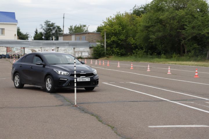 Состязались чистопольские автоледи