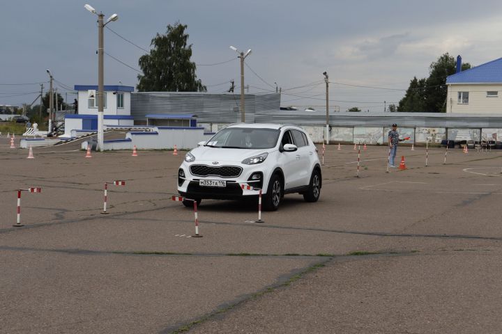 Состязались чистопольские автоледи