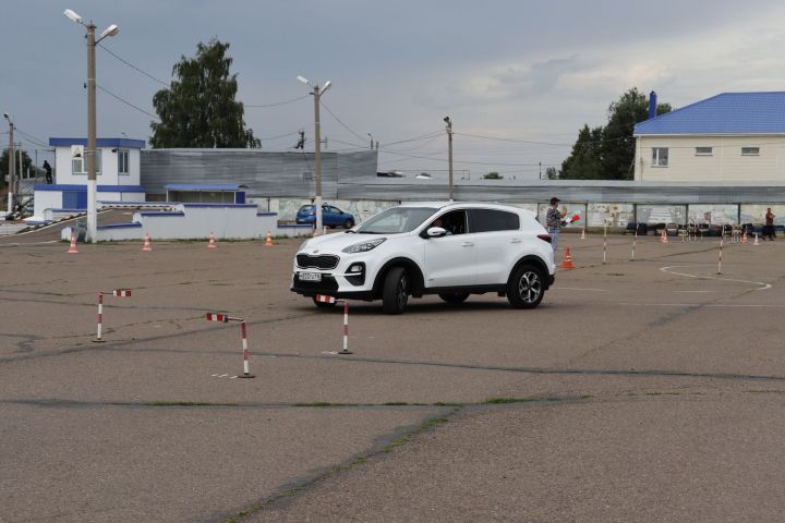 Состязались чистопольские автоледи