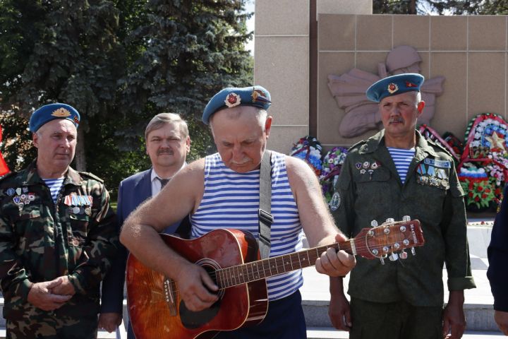 В Чистополе прошел день ВДВ