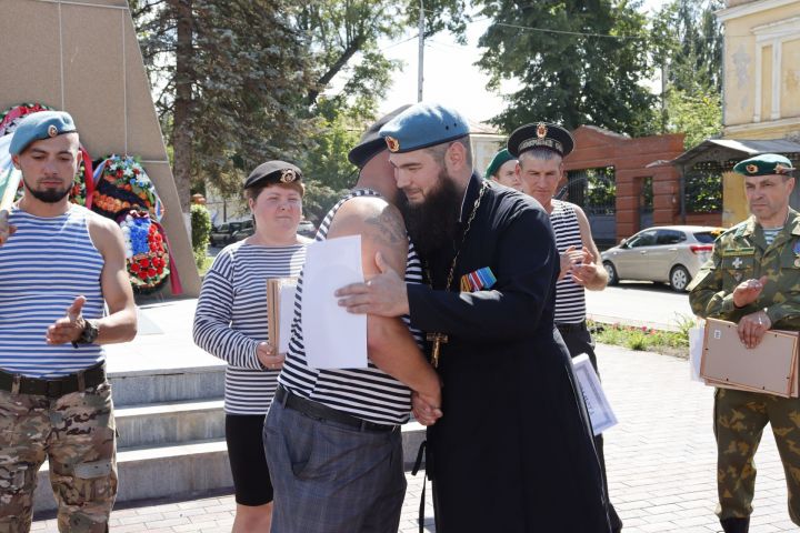 В Чистополе прошел день ВДВ