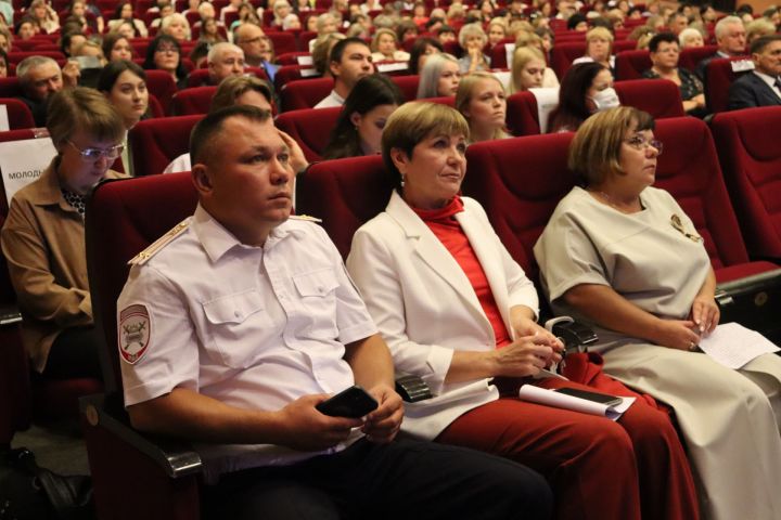 В Чистополе состоялось августовское совещание педагогов