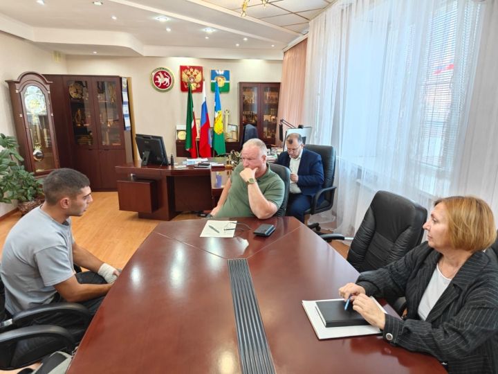 Глава Чистопольского района провел очередной прием граждан