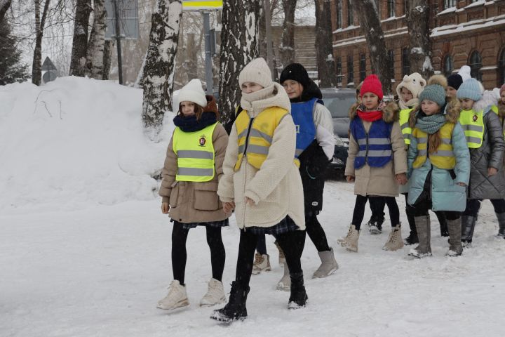 Дети призвали чистопольцев стать заметнее