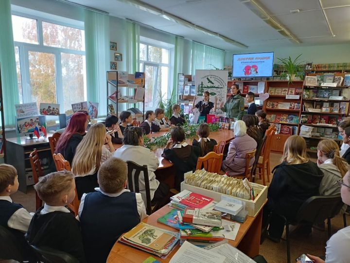 Сотрудники заказника «Чистые луга» провели для чистопольских школьников интерактивную лекцию