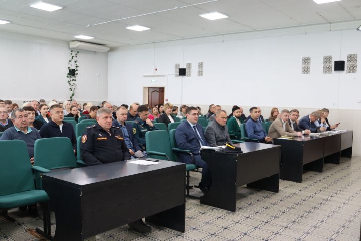 В Чистополе провели внеочередное заседание антитеррористической комиссии и оперативной группы