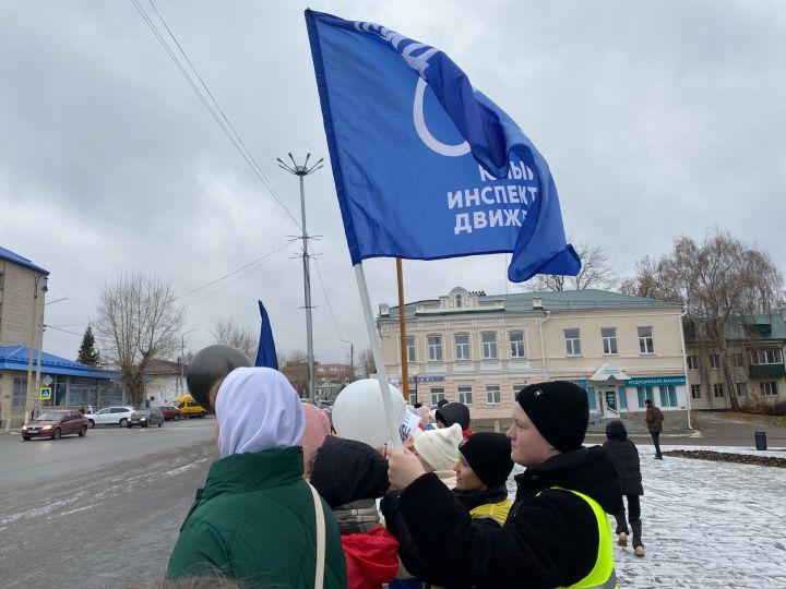 В Чистополе почтили память жертв ДТП