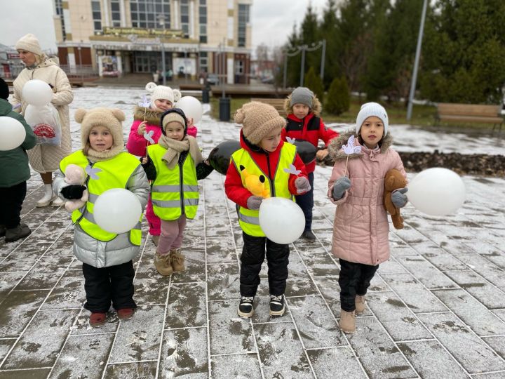 Чистайда юл-транспорт һәлакәтләре корбаннарын искә алдылар