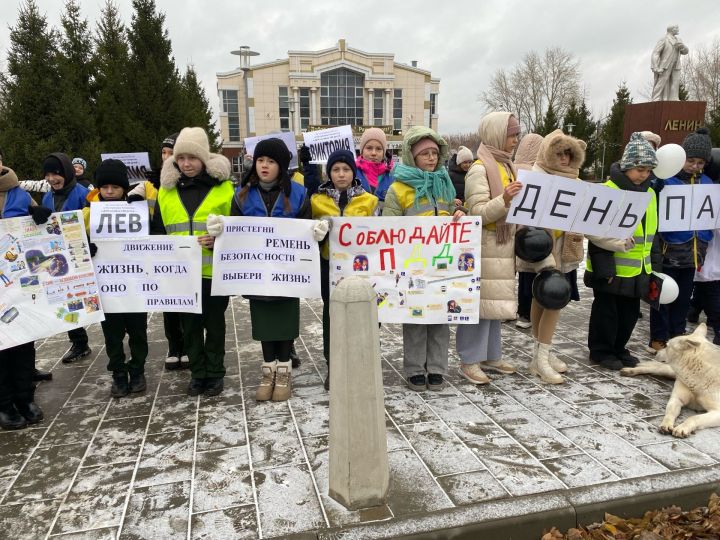 Чистайда юл-транспорт һәлакәтләре корбаннарын искә алдылар