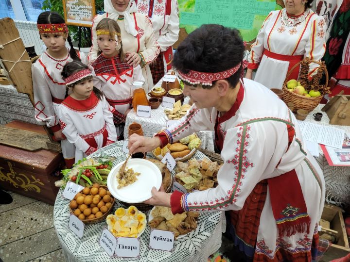 «Гаилә тарихында гасырлар кайтавазы» шәҗәрә фестивалендә дүрт буын Льевовлар гаиләсе уңышлы чыгыш ясады