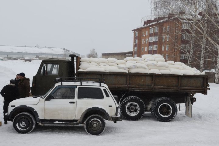 Чистопольцы отправили 20 тонн гуманитарного груза