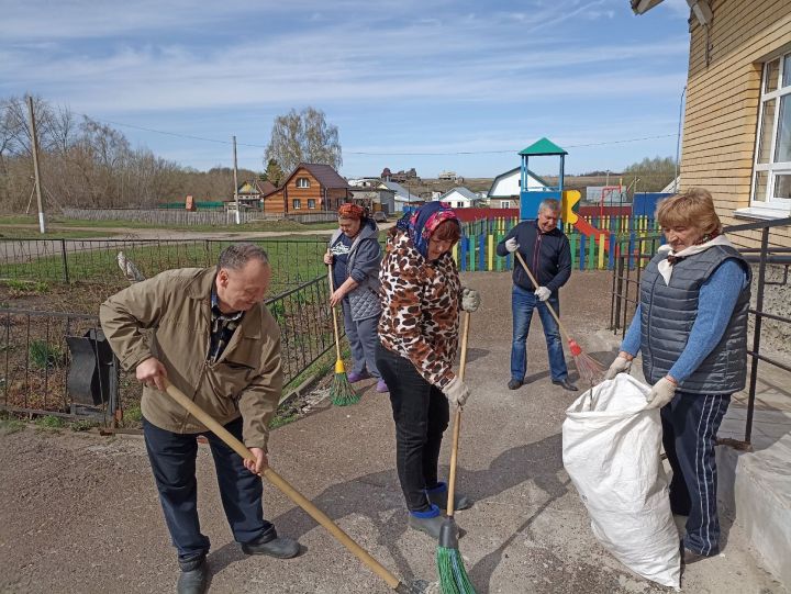 Более 2 тысяч чистопольцев приняли участие в общегородском субботнике