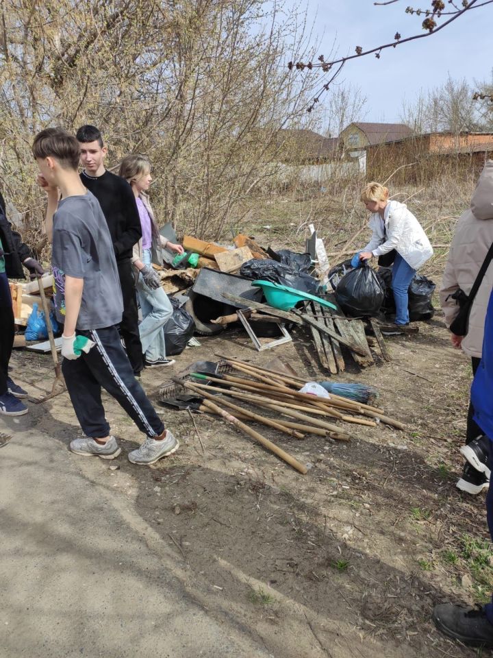 Более 2 тысяч чистопольцев приняли участие в общегородском субботнике