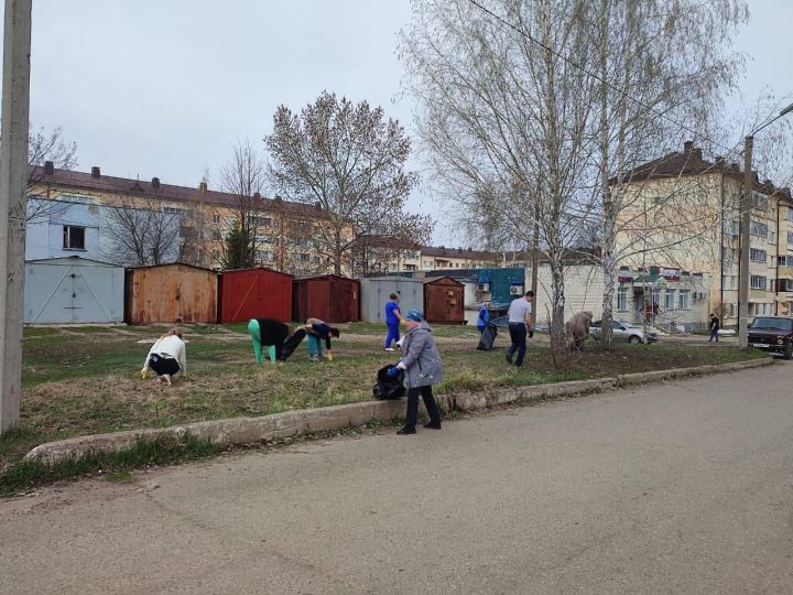 Более 2 тысяч чистопольцев приняли участие в общегородском субботнике